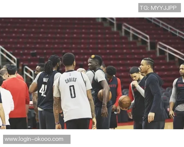 圣诞大战雷霆对决火箭球迷期待精彩对抗盛宴